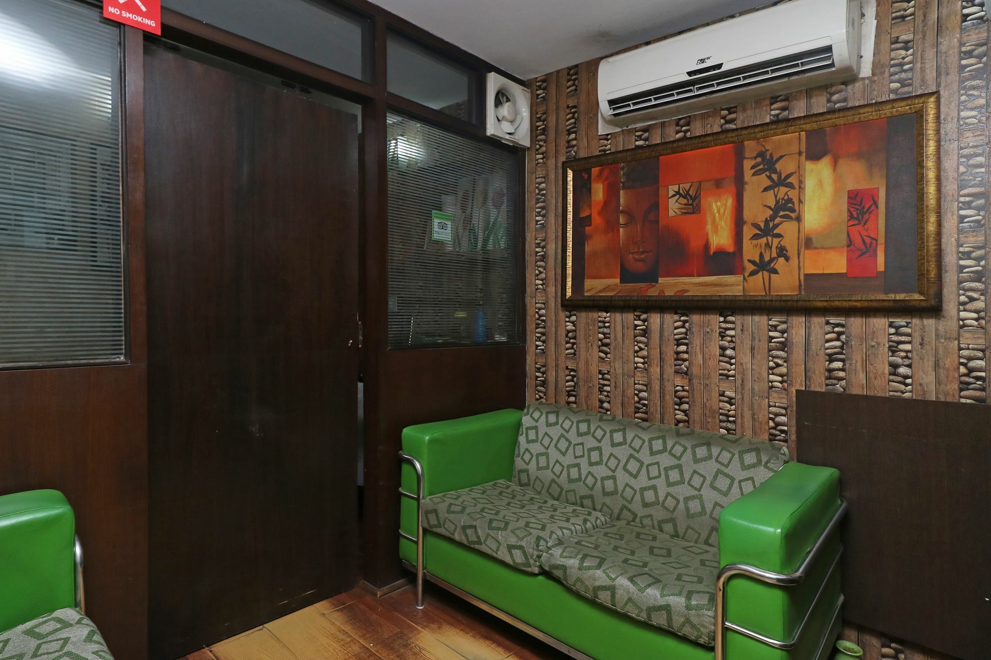 Hotel Chalet Νέο Δελχί Εξωτερικό φωτογραφία