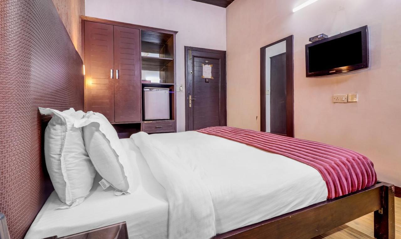 Hotel Chalet Νέο Δελχί Εξωτερικό φωτογραφία