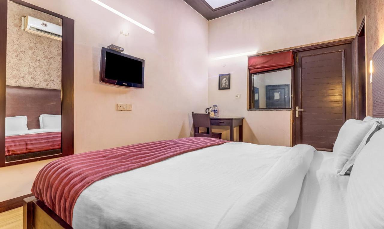 Hotel Chalet Νέο Δελχί Εξωτερικό φωτογραφία