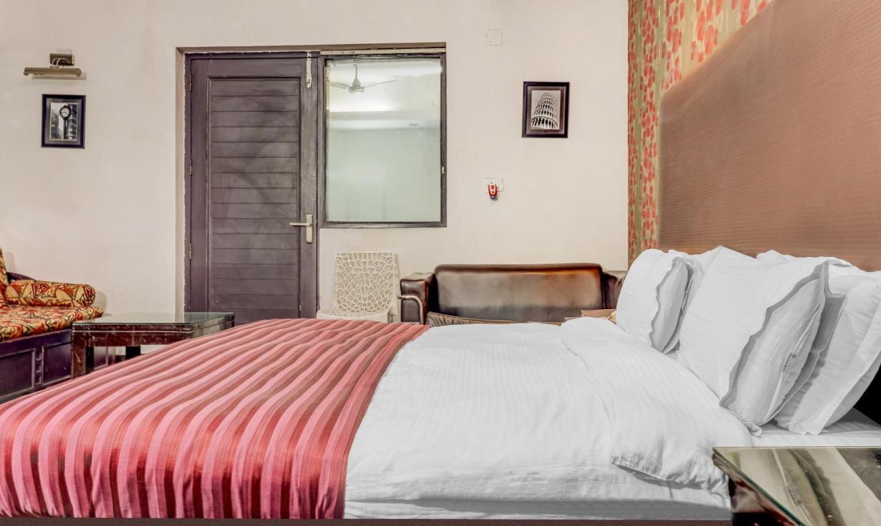 Hotel Chalet Νέο Δελχί Εξωτερικό φωτογραφία